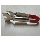 1/2' Shark Bite Disconnect Tongs
