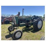 Oliver 1650 Tractor - non running