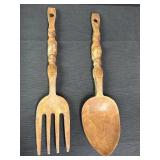 Wall art wood carved totem pole fork & spoon, 19in