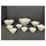 Porcelain lotus-shaped bowls