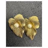 Sarah Coventry Gold Toned Leaf Clip Earrings