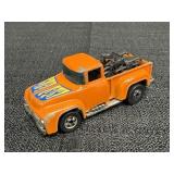 Hot Wheels 1973 Pickup Truck w/ Motorcycles Toy