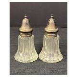 Clear glass & silver plated salt & pepper shaker