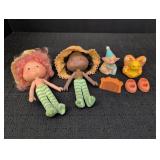1979 & 1981 Strawberry Shortcake dolls w/ Hats