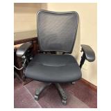 Black cloth oversized office chair w/