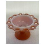 Glass pedestal bowl with lace edge pattern