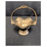 Brass bowl w/ rope design handle 5in tall