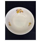 FS Romania ceramic bowl w/cream-colored base,