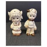 Vtg ceramic boy & girl figurines, 4.5in.,