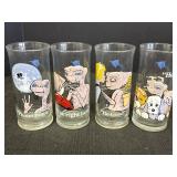 4 - 1982 E.T. Pizza Hut collectible glasses made