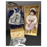 Vtg porcelain 12in doll set comes in wooden