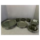 Newcorn Black Stoneware 20pc Dinning Set