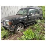 1998 Land Rover Discovery two- non running, title