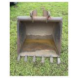 36" Backhoe Bucket