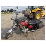 Honda Twinstar CM200T Motorcycle