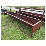 Fence line feeder