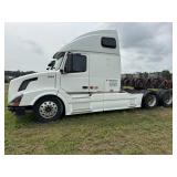 2005 Volvo Semi - non running, No Title