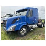 2007 Volvo D13 Semi- no title, non running