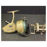 (2) Vtg. Hurricane Perfecta 800 spinning fishing