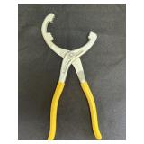 Oil filter plier