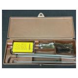Hoppeï¿½s gun cleaning kit in plastic case