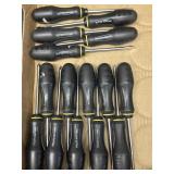 Variety of Phillips screwdrivers & flathead
