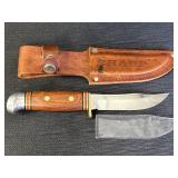 Sharp brand fixed blade hunting knife w/leather