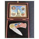 Patriotic folding pocket knife, collectible in