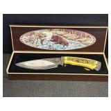 Maxam collectors edition bear knife in wooden case