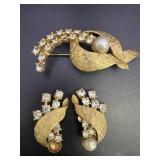 Gold tone Brooch Pin & Clip on Earring Set