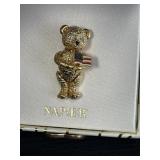 Napier teddy bear brooch w/gold-toned textured