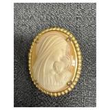 Vtg. Mother & Child Cameo Brooch Pin - possibly