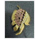 Gerryï¿½s Gold Tone Brooch Pin