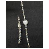 Avon Quartz Ladies Watch & Matching Bracelet