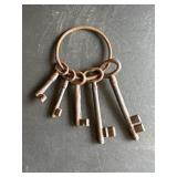 Cast iron jailer keys decor