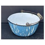 8.5' Blue & White Enamelware Pot w/ handle