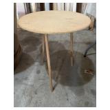 3 legged round accent table