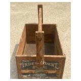 Independent Washington Pears picking wooden tote