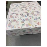 Dresden Plate Quilt- 88 x 74
