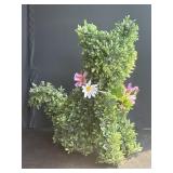 Topiary Sitting Cat/ Dog