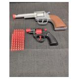 Plastic Cap Gun w/ 3 pkgs of caps, plastic Toy Gun