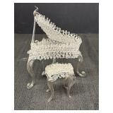 Hand-blown or spun glass miniature grand piano &