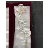 Decorative glass rose w/pink & clear petals, in a