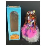 Pearly Shells walking & dancing musical hula doll