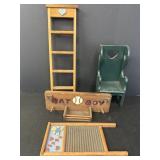 3 Wooden decor pieces
