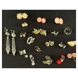 19pr screw-back earrings, many with rhinestones,