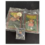 2 Boyds Bears Bearwear brooch pins & a lapel pin