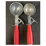 Vtg. Peerless & other Aluminum Ice Cream Scoops