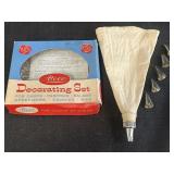 Ateco Dessert Decorating Set for frosting