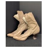 Ant. Victorian Beige Lace up Boots size M